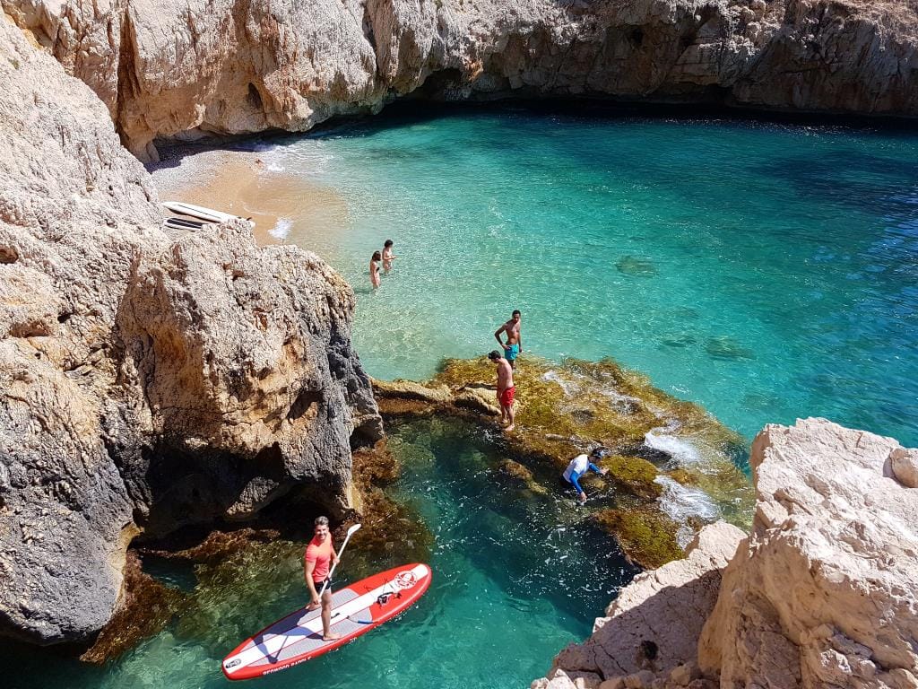 Les 10 activitats aquàtiques més divertides per a fer en família a la Comunitat Valenciana