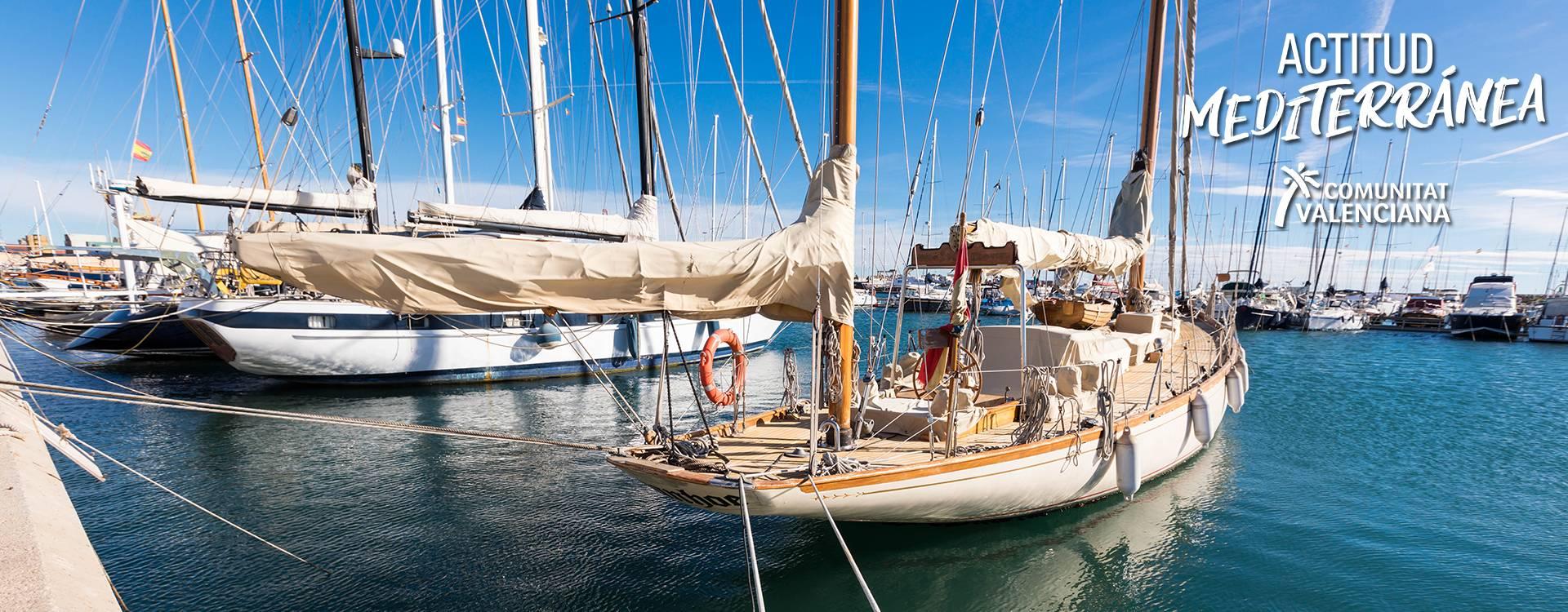 Barcos clásicos en club náutico de la Comunitat Valenciana